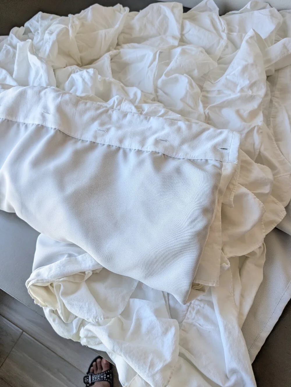 1 Pottery Barn Kids Off White Ruffled Tiered Curtain Cotton Size 56.5